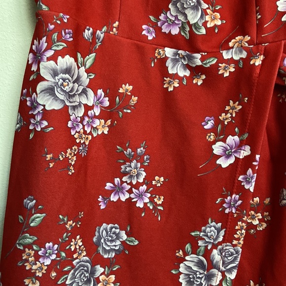 Betsey Johnson floral dress - Picture 7 of 7